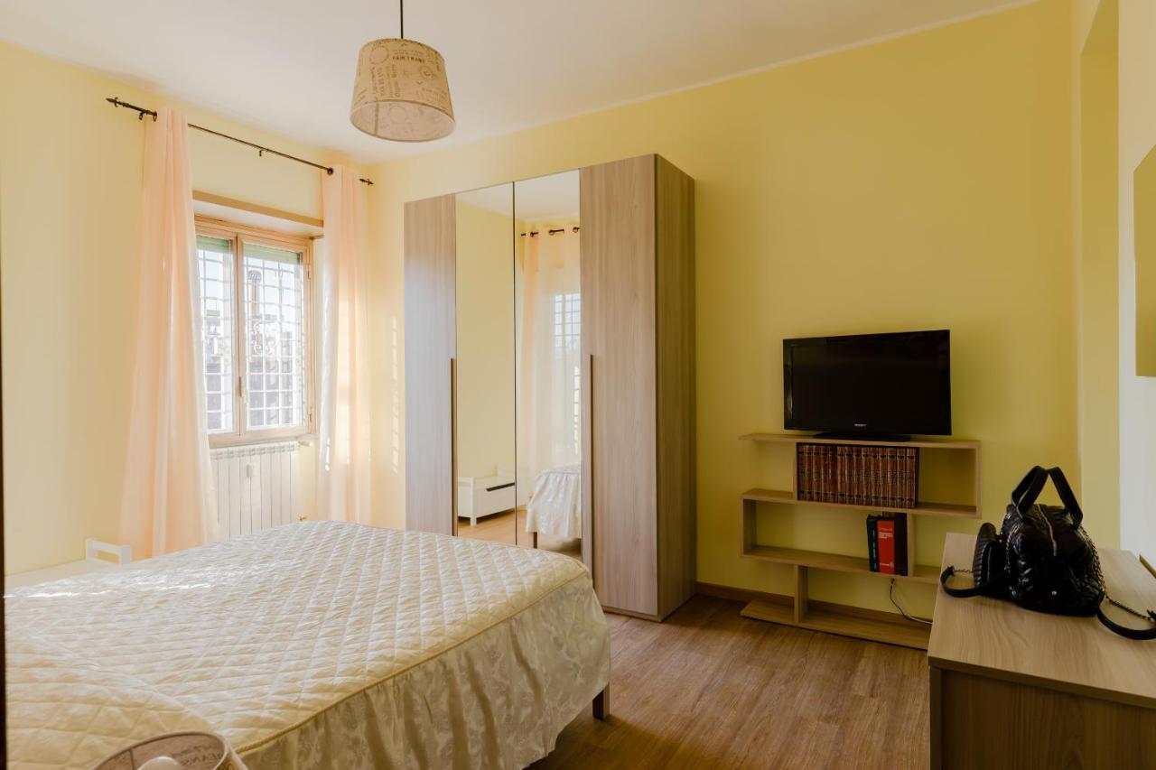 Le Rondini Apartment, 5 Persone, 2 Balconi, Policlinico Tor Vergata E Casilino โรม ภายนอก รูปภาพ
