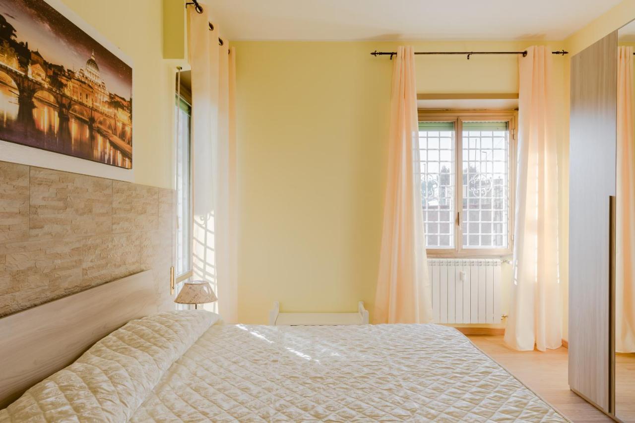 Le Rondini Apartment, 5 Persone, 2 Balconi, Policlinico Tor Vergata E Casilino โรม ภายนอก รูปภาพ