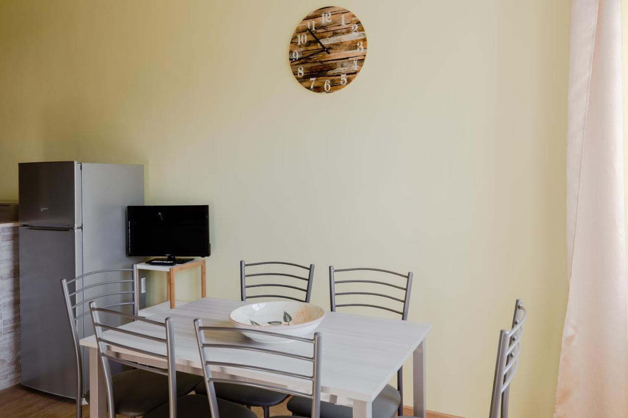 Le Rondini Apartment, 5 Persone, 2 Balconi, Policlinico Tor Vergata E Casilino โรม ภายนอก รูปภาพ