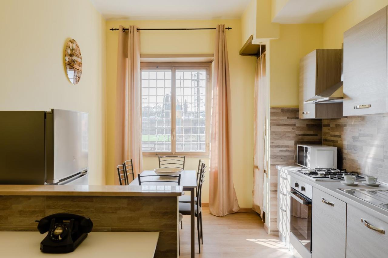 Le Rondini Apartment, 5 Persone, 2 Balconi, Policlinico Tor Vergata E Casilino โรม ภายนอก รูปภาพ