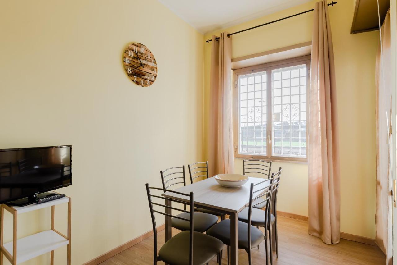 Le Rondini Apartment, 5 Persone, 2 Balconi, Policlinico Tor Vergata E Casilino โรม ภายนอก รูปภาพ
