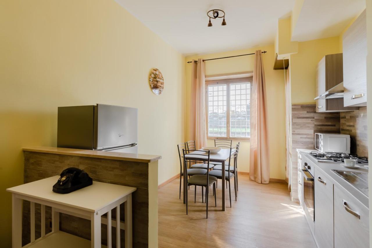 Le Rondini Apartment, 5 Persone, 2 Balconi, Policlinico Tor Vergata E Casilino โรม ภายนอก รูปภาพ